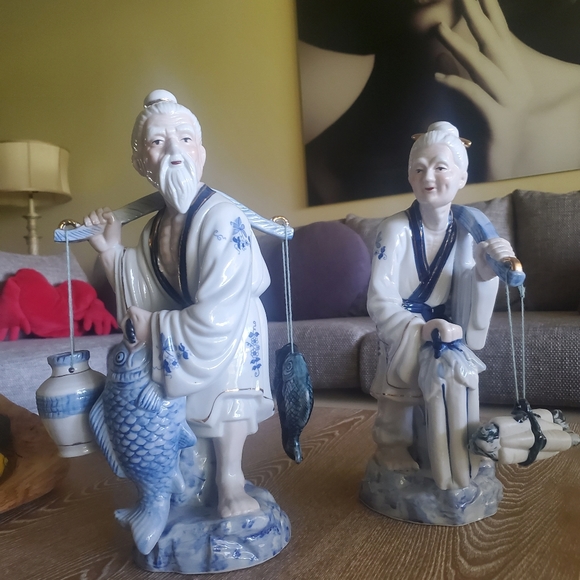 Porcelain Statuete - Picture 2 of 4
